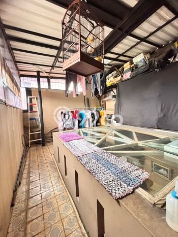 Rumah Elit LB 140m2 Siap Pakai Desain Elegan di Graha Raya, Tangerang Selatan Rumah Elit LB 140m2 Siap Pakai Desain Elegan di Graha Raya, Tangerang Selatan