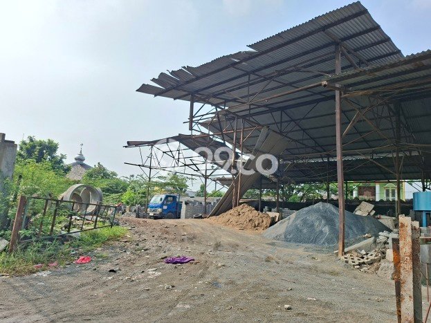 Pabrik Kawasan Karang Satria, Luas 1000m², Kawasan Bisnis, Ramai Pabrik Kawasan Karang Satria, Luas 1000m², Kawasan Bisnis, Ramai