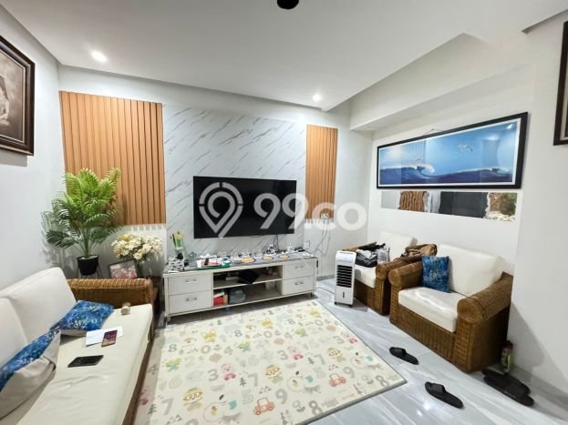 Ready to Use! Luxury House LT 180m2 Desain Elegan di Gading Serpong Ready to Use! Luxury House LT 180m2 Desain Elegan di Gading Serpong