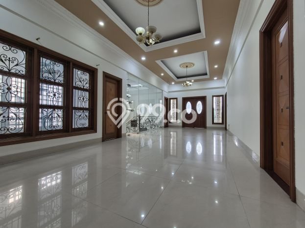 Ready to Use! Premium House LT 275m2 Desain Elegan di Puri Indah Ready to Use! Premium House LT 275m2 Desain Elegan di Puri Indah