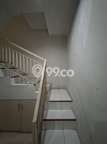Dijual Hunian Rumah Terawat 4 KT di Duri Kepa, Jakarta Barat Dijual Hunian Rumah Terawat 4 KT di Duri Kepa, Jakarta Barat