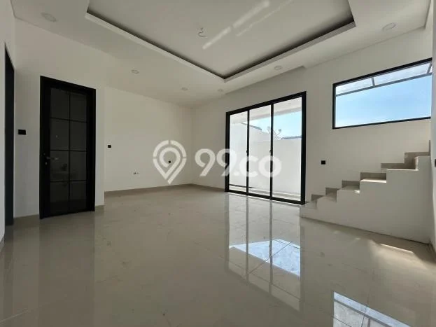 Jual Rumah Mewah Megah Dengan View Eksklusif di Pegadungan, Jakarta Barat Jual Rumah Mewah Megah Dengan View Eksklusif di Pegadungan, Jakarta Barat