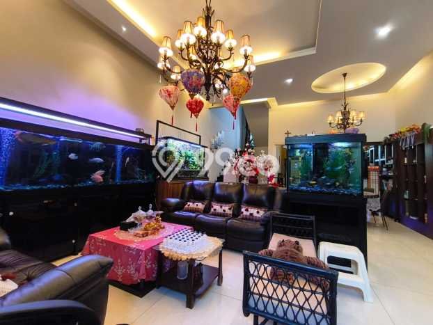 Hunian Mewah LB 400m2 Siap Pakai Desain Elegan di Pantai Indah Kapuk, Jakarta Utara Hunian Mewah LB 400m2 Siap Pakai Desain Elegan di Pantai Indah Kapuk, Jakarta Utara