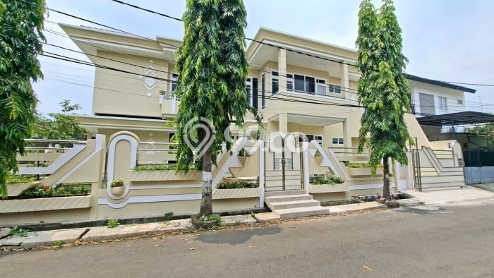 Rumah Elit Modern Tanpa Renovasi di Citra Garden Jakarta Barat Rumah Elit Modern Tanpa Renovasi di Citra Garden Jakarta Barat