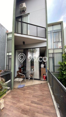 Rumah Elit Modern Tanpa Renovasi di Lebak Bulus Jakarta Selatan Rumah Elit Modern Tanpa Renovasi di Lebak Bulus Jakarta Selatan
