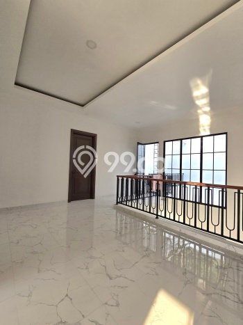 Rumah Idaman Keluarga LB 300m2m² View Kota di , Tangerang Selatan Rumah Idaman Keluarga LB 300m2m² View Kota di , Tangerang Selatan
