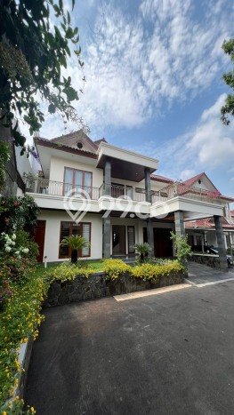 Rumah 5 KT 5 KM LT 400m², LB 400m² di Jati Padang, Jakarta Selatan Rumah 5 KT 5 KM LT 400m², LB 400m² di Jati Padang, Jakarta Selatan