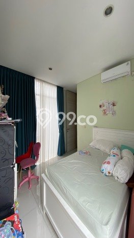 Rumah Elit Modern Tanpa Renovasi di Lebak Bulus Jakarta Selatan Rumah Elit Modern Tanpa Renovasi di Lebak Bulus Jakarta Selatan