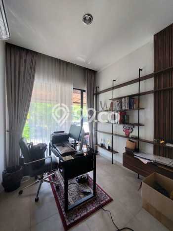 Hunian Elit LB 225m2 Siap Pakai Desain Elegan di Sektor 7-Bintaro, Tangerang Selatan Hunian Elit LB 225m2 Siap Pakai Desain Elegan di Sektor 7-Bintaro, Tangerang Selatan