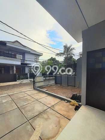 Jual Rumah Eksklusif 3 KT di Sektor 5 - Bintaro, Tangerang Selatan Jual Rumah Eksklusif 3 KT di Sektor 5 - Bintaro, Tangerang Selatan