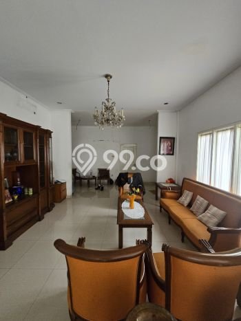 Rumah Nyaman area Sektor 9-Bintaro, Tangerang Selatan, LT 660m² Bangunan 450m² Rumah Nyaman area Sektor 9-Bintaro, Tangerang Selatan, LT 660m² Bangunan 450m²
