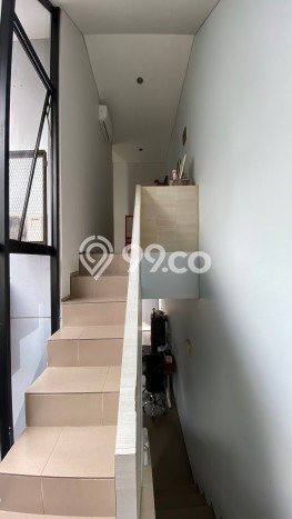 Rumah Elit Modern Tanpa Renovasi di Lebak Bulus Jakarta Selatan Rumah Elit Modern Tanpa Renovasi di Lebak Bulus Jakarta Selatan