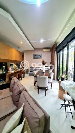 Rumah Berkualitas dengan Luas Tanah 300m² di Kawasan Elite Sektor 9-Bintaro, Tangerang Selatan Rumah Berkualitas dengan Luas Tanah 300m² di Kawasan Elite Sektor 9-Bintaro, Tangerang Selatan