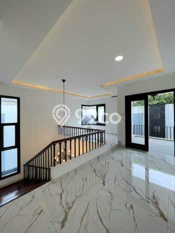 Rumah Elit Modern Tanpa Renovasi di Sektor 8 - Bintaro Tangerang Selatan Rumah Elit Modern Tanpa Renovasi di Sektor 8 - Bintaro Tangerang Selatan