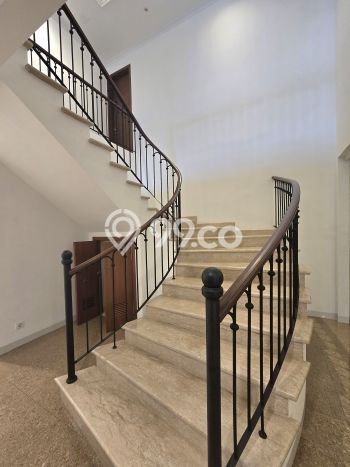 Hunian Mewah LB 380m2 Siap Pakai Desain Elegan di Sektor 9-Bintaro, Tangerang Selatan Hunian Mewah LB 380m2 Siap Pakai Desain Elegan di Sektor 9-Bintaro, Tangerang Selatan