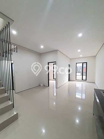 Jual Rumah Eksklusif 3 KT di Sektor 5 - Bintaro, Tangerang Selatan Jual Rumah Eksklusif 3 KT di Sektor 5 - Bintaro, Tangerang Selatan