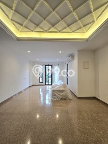 Hunian Mewah LB 380m2 Siap Pakai Desain Elegan di Sektor 9-Bintaro, Tangerang Selatan Hunian Mewah LB 380m2 Siap Pakai Desain Elegan di Sektor 9-Bintaro, Tangerang Selatan