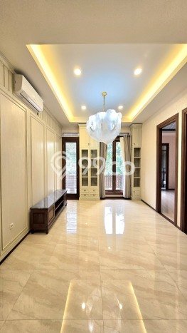 Rumah Berkualitas LT 253m2m² / LB 477m2m² di Lokasi Strategis Sektor 9-Bintaro, Tangerang Selatan Rumah Berkualitas LT 253m2m² / LB 477m2m² di Lokasi Strategis Sektor 9-Bintaro, Tangerang Selatan