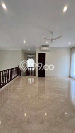 Rumah 5 KT 5 KM LT 400m², LB 400m² di Jati Padang, Jakarta Selatan Rumah 5 KT 5 KM LT 400m², LB 400m² di Jati Padang, Jakarta Selatan