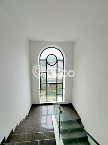 Rumah Terawat area Alam Sutera, Tangerang, Luas Tanah 392m², LB 720m² Rumah Terawat area Alam Sutera, Tangerang, Luas Tanah 392m², LB 720m²