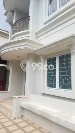 Rumah sewa siap pakai 3 KT di Pondok Bambu, Jakarta Timur Rumah sewa siap pakai 3 KT di Pondok Bambu, Jakarta Timur