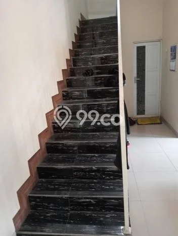 Hunian Cantik Modern Lb 148m2 di Makasar, Jakarta Timur Hunian Cantik Modern Lb 148m2 di Makasar, Jakarta Timur