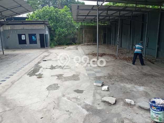 Komersial disewakan di Pancoran Jakarta Selatan dengan luas bangunan 100m2 Komersial disewakan di Pancoran Jakarta Selatan dengan luas bangunan 100m2