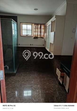 FOR SALE Hunian Apartemen Luxury di Kebon Jeruk dengan 5 Kamar Tidur & Luas 358m2 FOR SALE Hunian Apartemen Luxury di Kebon Jeruk dengan 5 Kamar Tidur & Luas 358m2