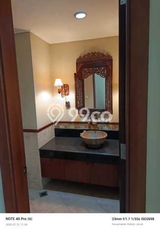 FOR SALE Hunian Apartemen Luxury di Kebon Jeruk dengan 5 Kamar Tidur & Luas 358m2 FOR SALE Hunian Apartemen Luxury di Kebon Jeruk dengan 5 Kamar Tidur & Luas 358m2