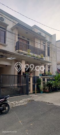 Dijual Rumah Minimalis Bagus Punya 6 KT di Pancoran Mas Depok SHM Dijual Rumah Minimalis Bagus Punya 6 KT di Pancoran Mas Depok SHM