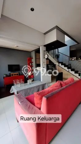 Rumah Terawat kawasan Bintara, Bekasi, Luas 153m² Bangunan 180m² HARGA MENARIK! Rumah Terawat kawasan Bintara, Bekasi, Luas 153m² Bangunan 180m² HARGA MENARIK!
