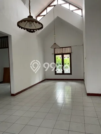 DREAM HOME! Rumah area Kemang Pratama, 2 KT, Bebas Banjir, Luas 135m² Bangunan 100m² DREAM HOME! Rumah area Kemang Pratama, 2 KT, Bebas Banjir, Luas 135m² Bangunan 100m²