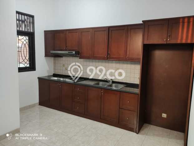 Rumah Mewah LB 350m2 Siap Huni Desain Elegan di Pekayon, Bekasi Rumah Mewah LB 350m2 Siap Huni Desain Elegan di Pekayon, Bekasi