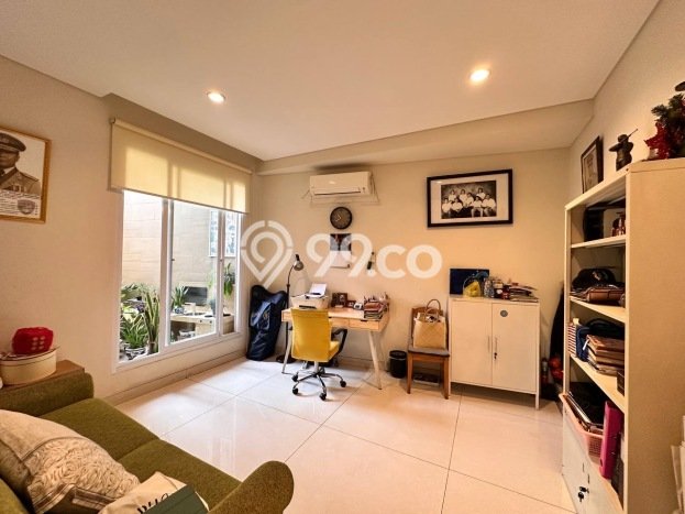Rumah Elit LB 343m2 Siap Huni Desain Elegan di Pondok Indah, Jakarta Selatan Rumah Elit LB 343m2 Siap Huni Desain Elegan di Pondok Indah, Jakarta Selatan