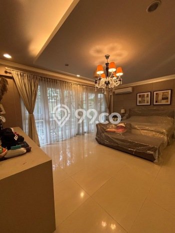 Hunian Mewah LB 650m2 Siap Pakai Desain Elegan di Pejaten, Jakarta Selatan Hunian Mewah LB 650m2 Siap Pakai Desain Elegan di Pejaten, Jakarta Selatan