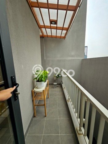 For Sale Rumah 3 Kamar Lokasi Ideal Bagus dan Strategis di Cinere For Sale Rumah 3 Kamar Lokasi Ideal Bagus dan Strategis di Cinere
