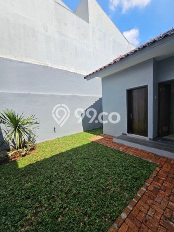 Dijual Cepat Rumah Bagus Siap Huni LB 150m2 di Cinere, Depok Dijual Cepat Rumah Bagus Siap Huni LB 150m2 di Cinere, Depok