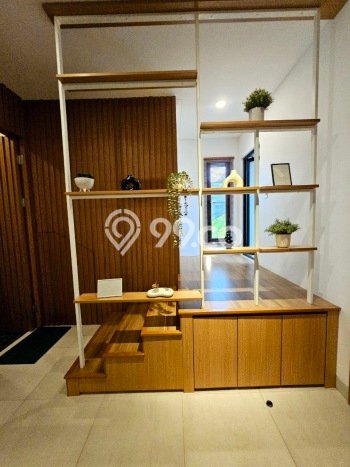 For Sale Rumah 3 Kamar Lokasi Ideal Bagus dan Strategis di Cinere For Sale Rumah 3 Kamar Lokasi Ideal Bagus dan Strategis di Cinere