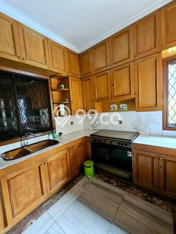 Dijual Rumah Premium dengan Fasilitas Sekitar Lengkap di Cinere, Depok Dijual Rumah Premium dengan Fasilitas Sekitar Lengkap di Cinere, Depok