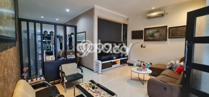 Dijual Rumah 4 Kamar Lokasi Ideal Nyaman dan Strategis di Jambangan Dijual Rumah 4 Kamar Lokasi Ideal Nyaman dan Strategis di Jambangan