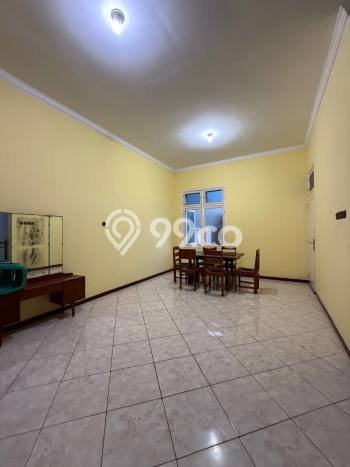 Rumah Mewah LB 320m2 Siap Pakai Desain Elegan di Araya, Malang Rumah Mewah LB 320m2 Siap Pakai Desain Elegan di Araya, Malang