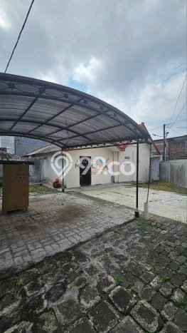 HARGA SPESIAL! Rumah Premium area Klojen, Malang, Luas 404m2m² Bangunan 170m2m² BISA KPR! HARGA SPESIAL! Rumah Premium area Klojen, Malang, Luas 404m2m² Bangunan 170m2m² BISA KPR!