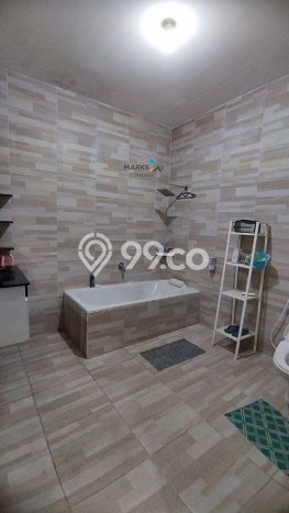 Aset Investasi! Kost Dijual di Pakis, Malang, 14 KT, 4 KM, Luas 250m2 Aset Investasi! Kost Dijual di Pakis, Malang, 14 KT, 4 KM, Luas 250m2