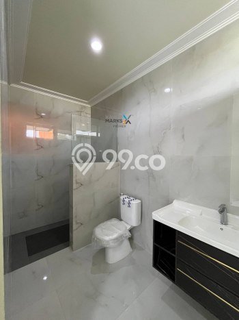 Rumah Mewah LB 500m2 Siap Pakai Desain Elegan di Araya, Malang Rumah Mewah LB 500m2 Siap Pakai Desain Elegan di Araya, Malang