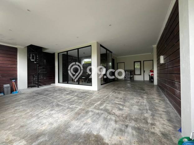 Rumah Elit LB 256m2 Siap Huni Desain Elegan di Araya, Malang Rumah Elit LB 256m2 Siap Huni Desain Elegan di Araya, Malang
