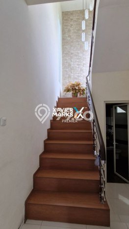 For Sale! Premium House LT 300m2 Desain Elegan di Araya For Sale! Premium House LT 300m2 Desain Elegan di Araya