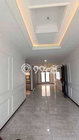 For Sale! Luxury House LT 200m2 Desain Elegan di Araya For Sale! Luxury House LT 200m2 Desain Elegan di Araya