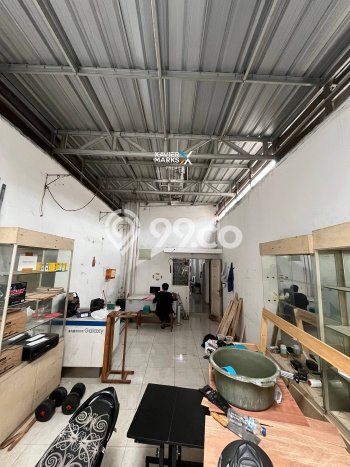 Ruko Bagus Dijual LB 300m2 Lokasi Strategis Malang Area Cocok untuk Berbisnis Ruko Bagus Dijual LB 300m2 Lokasi Strategis Malang Area Cocok untuk Berbisnis