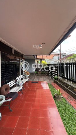 Hunian Cantik Modern Lb 200m2 di Klojen, Malang Hunian Cantik Modern Lb 200m2 di Klojen, Malang
