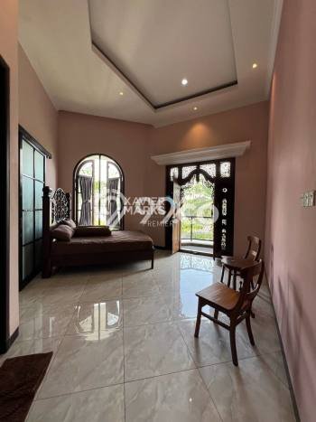 Rumah Elit LB 2300m2 Siap Huni Desain Elegan di Araya, Malang Rumah Elit LB 2300m2 Siap Huni Desain Elegan di Araya, Malang